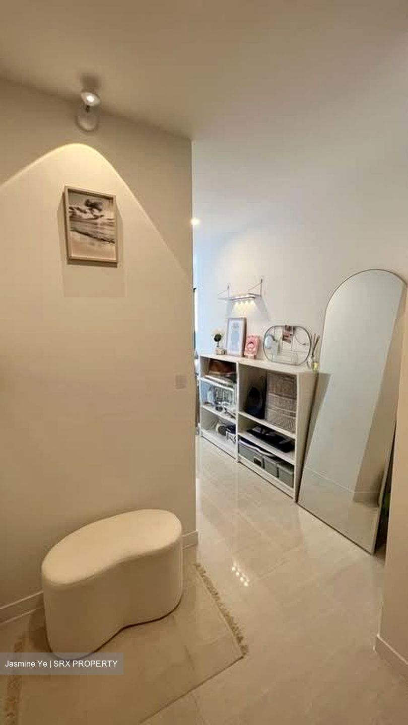 Sky Vue (D20), Condominium #568618241